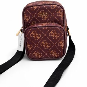 GUESS Purple Travel Crossbodu